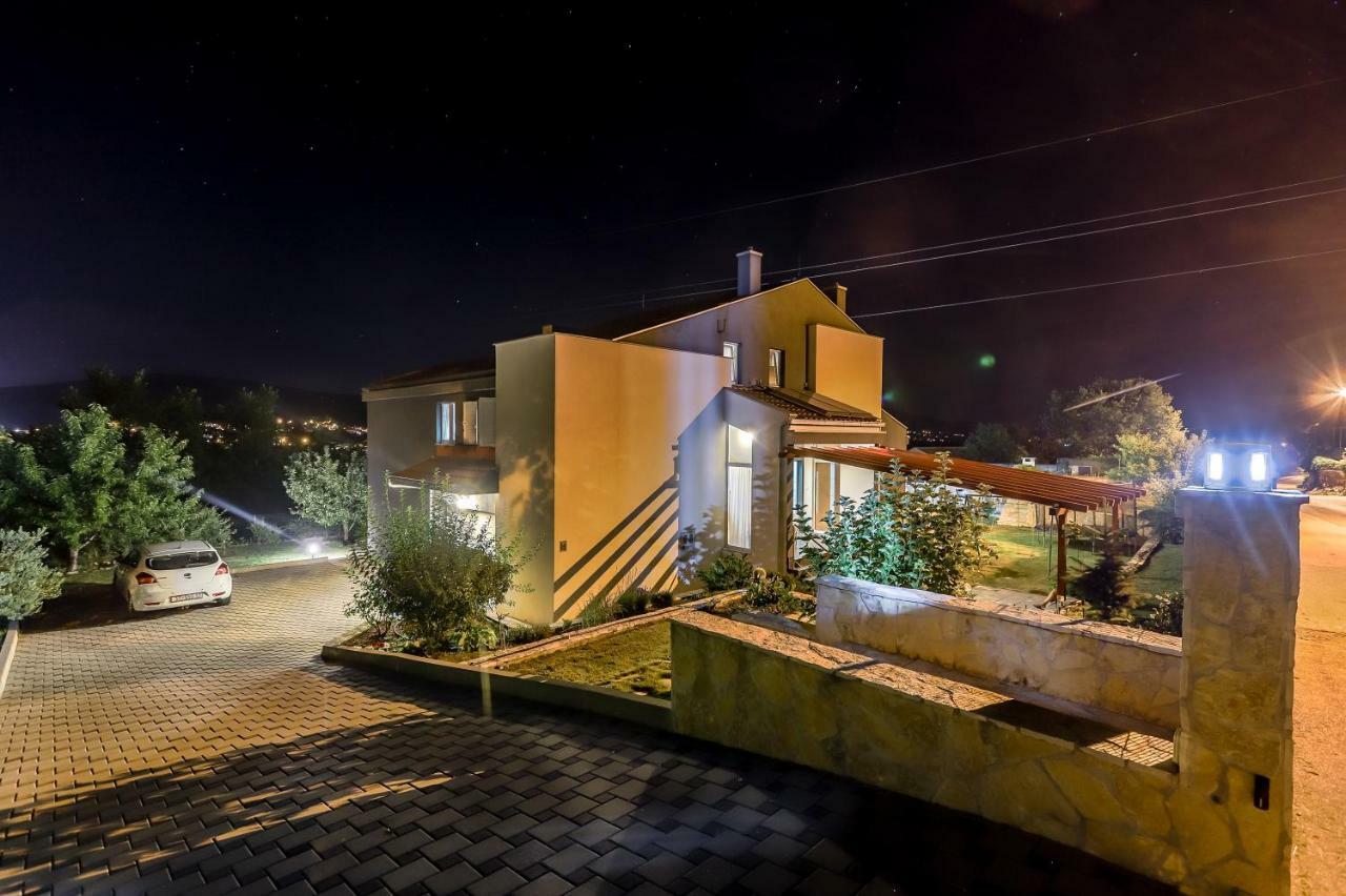 Luxury Villa Nadalina-Dicmo Dugopolje Dış mekan fotoğraf
