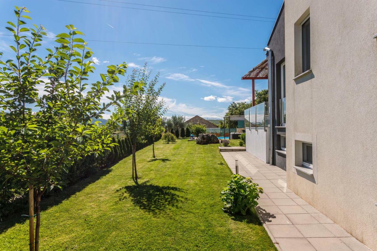 Luxury Villa Nadalina-Dicmo Dugopolje Dış mekan fotoğraf