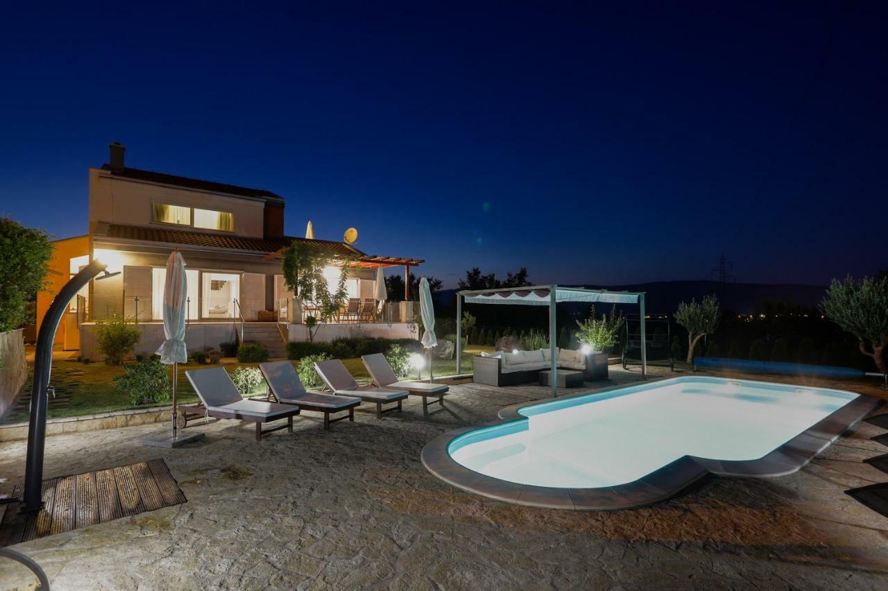 Luxury Villa Nadalina-Dicmo Dugopolje Dış mekan fotoğraf