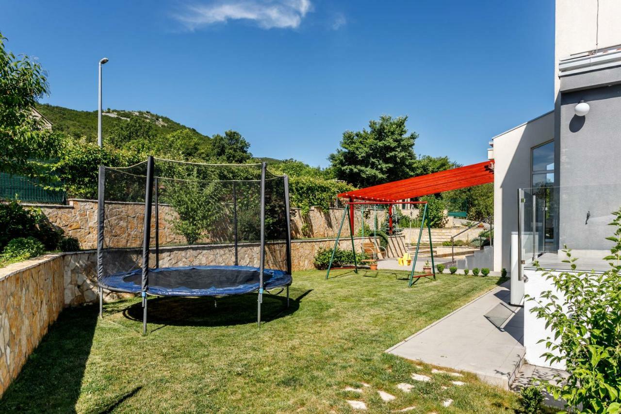 Luxury Villa Nadalina-Dicmo Dugopolje Dış mekan fotoğraf