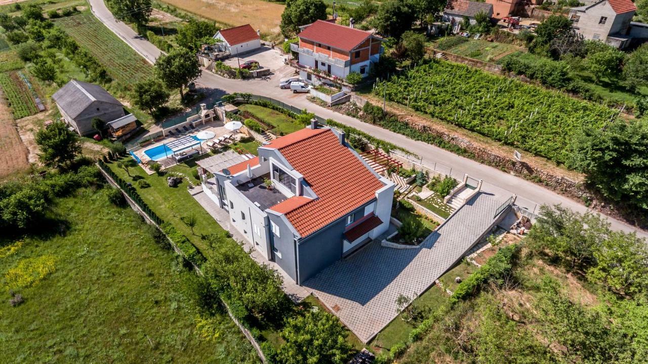 Luxury Villa Nadalina-Dicmo Dugopolje Dış mekan fotoğraf